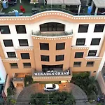 Hotel Meraden Grand